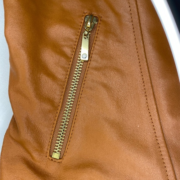 Boston Proper size 8 leather vest beautifully fitted. EUC. - Picture 5 of 6
